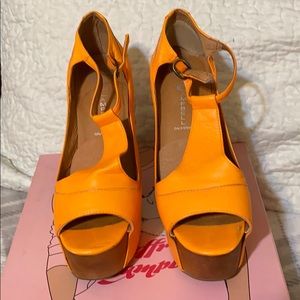 Nasty Gal Foxy Platform Wood Sandal (ORNEO color)
